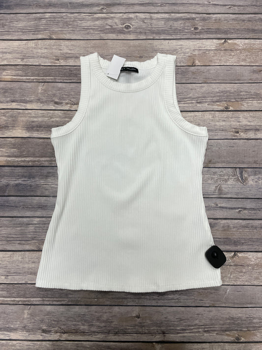 Top Sleeveless By International Concepts In White, Size: M