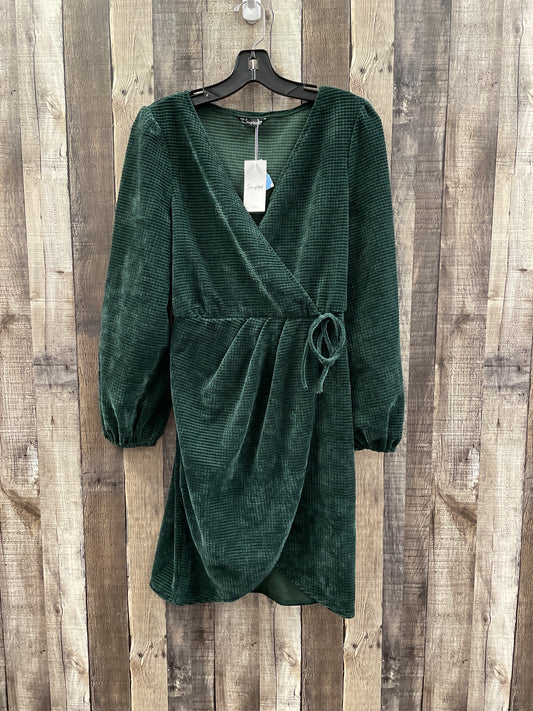 Dress Casual Short By Cme In Green, Size: M