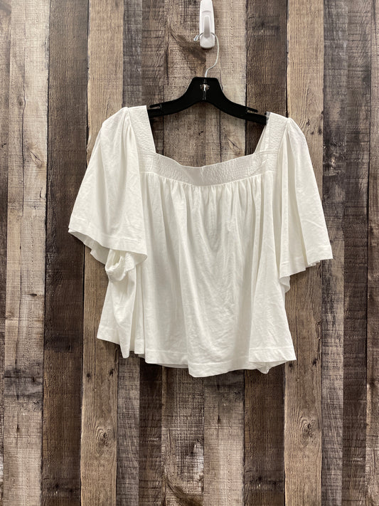 Top Short Sleeve By Treasure And Bond  Size: L