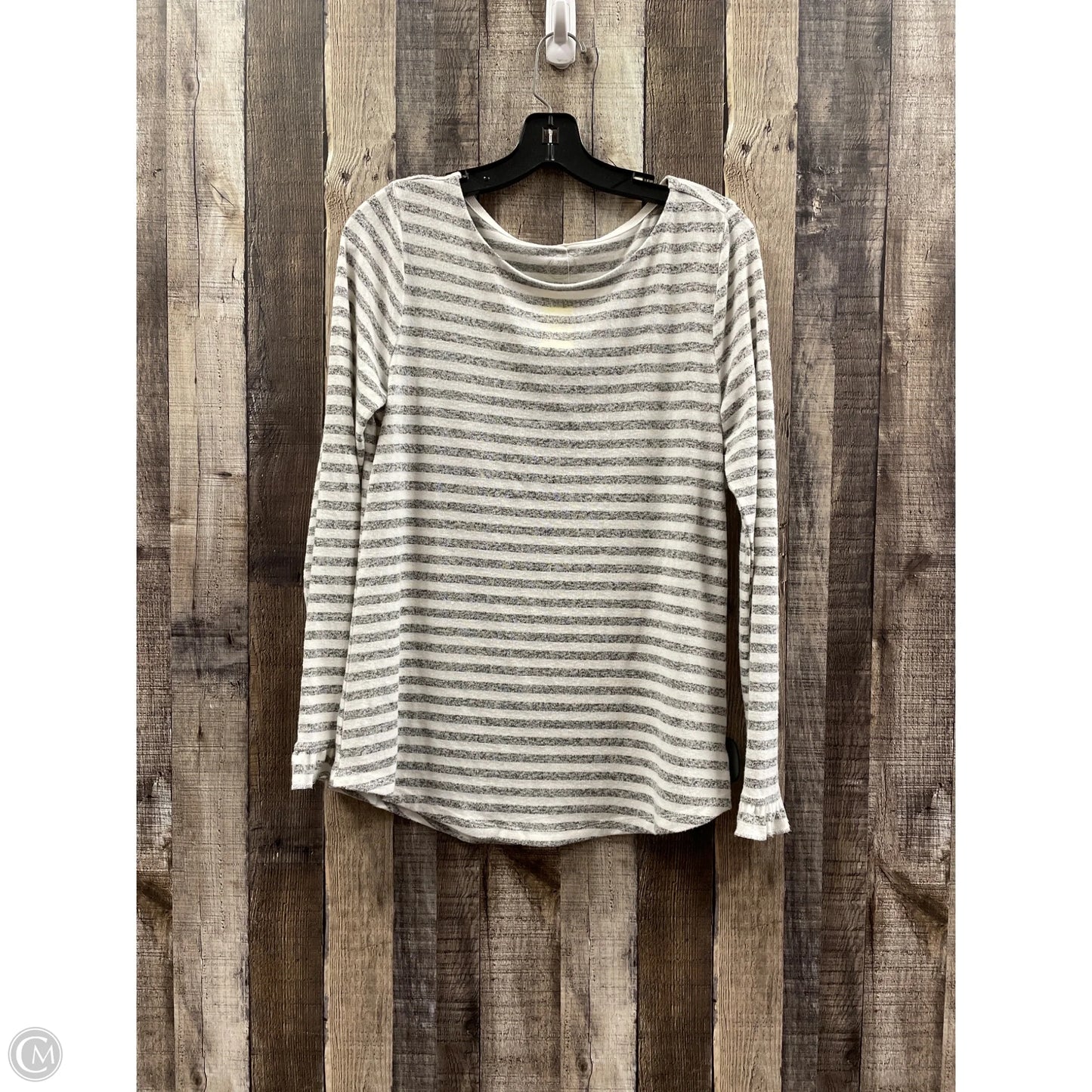Top Long Sleeve By Maurices In Grey & White, Size: M
