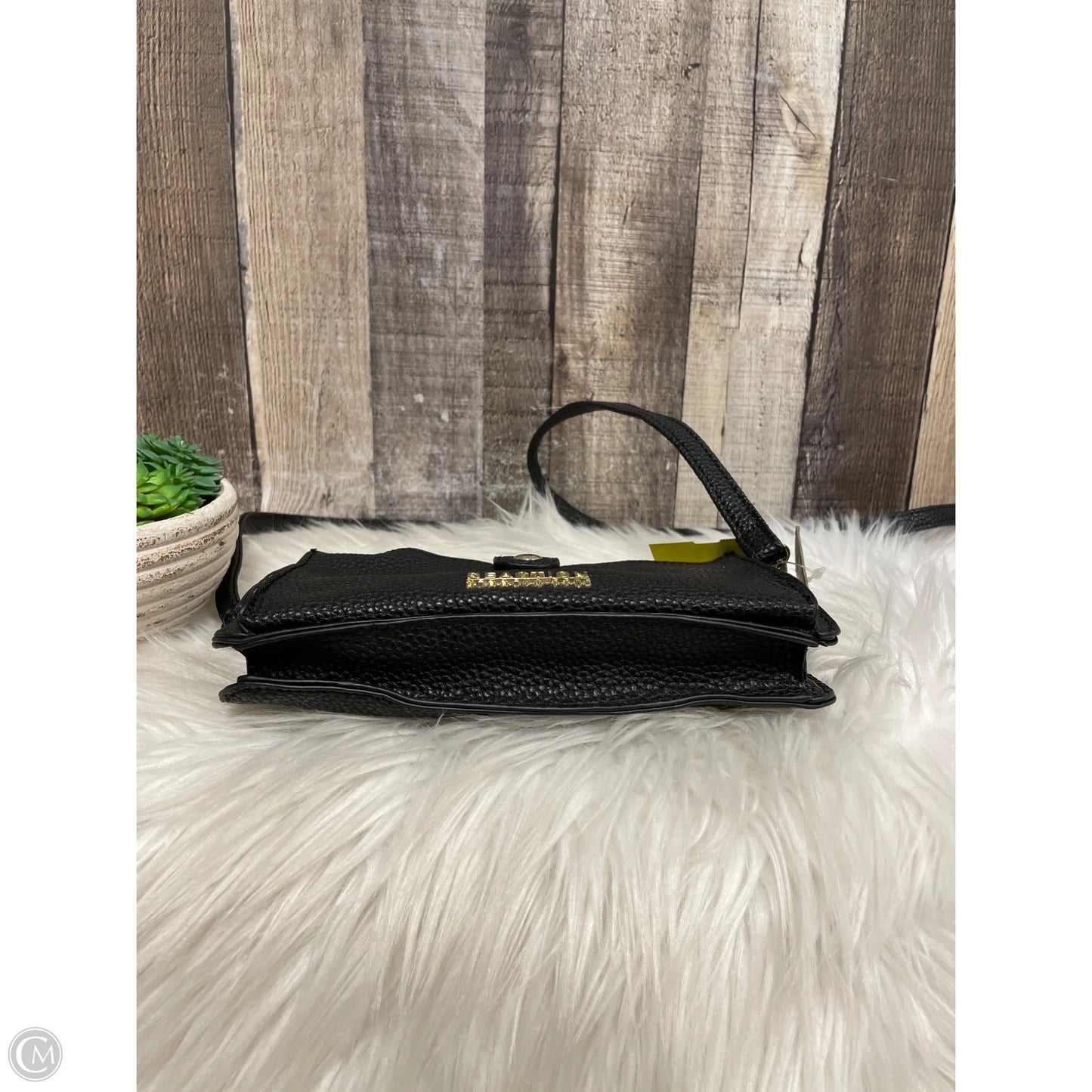 Crossbody By Kenneth Cole Reaction, Size: Medium