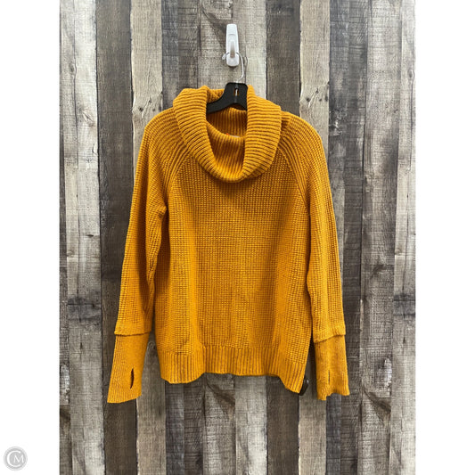 Sweater By Market & Spruce In Gold, Size: S
