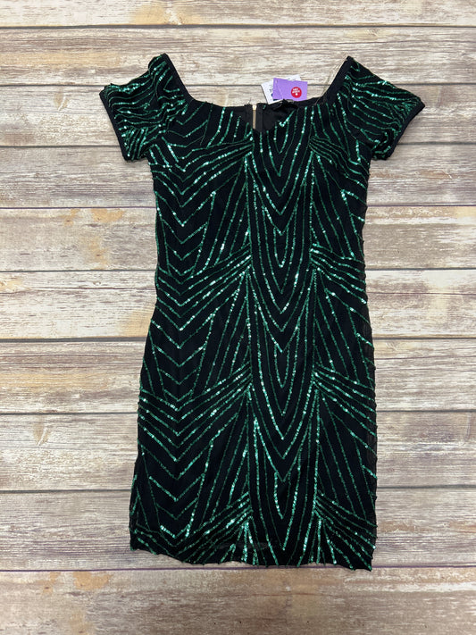 Black & Green Dress Casual Short Iris, Size M