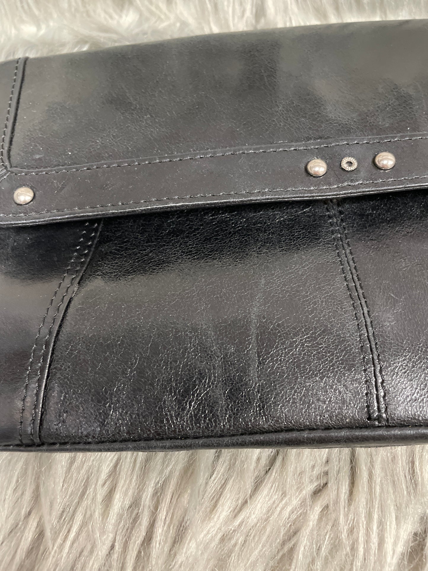 Clutch Leather By Clarks  Size: Medium