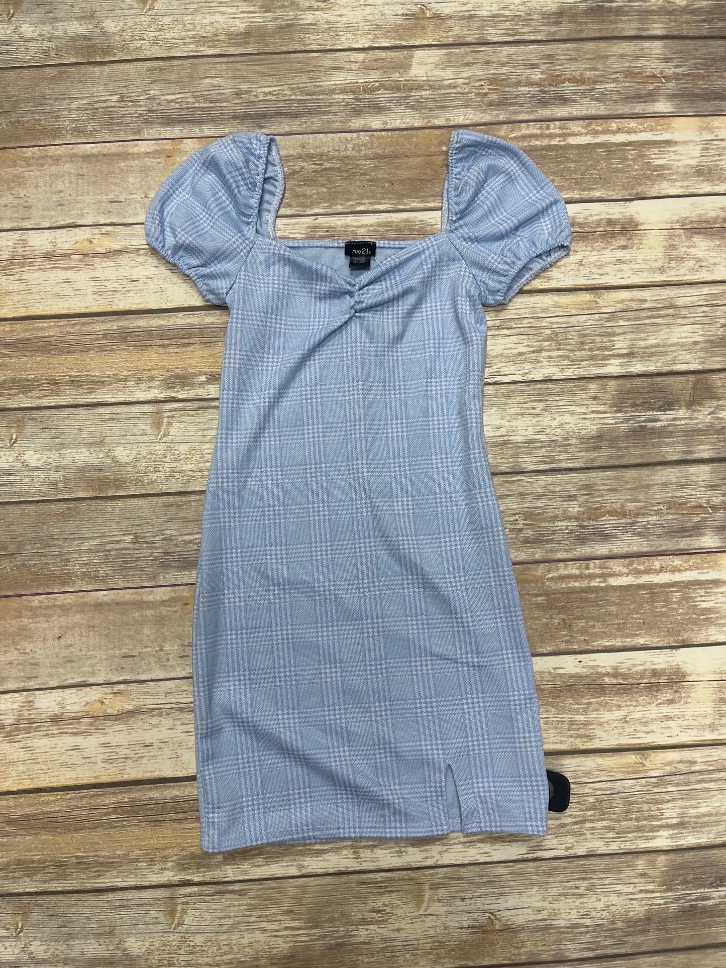 Dress Casual Short By Rue 21  Size: S