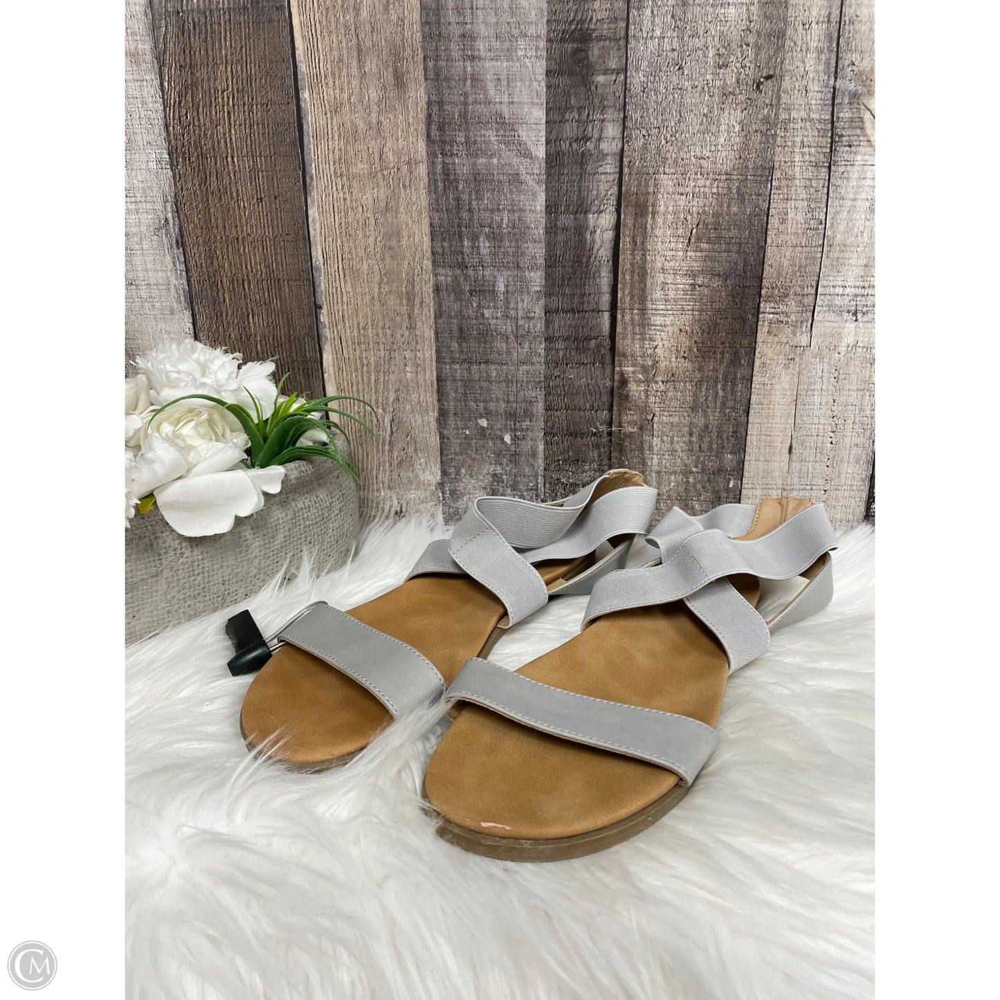 Sandals Flats By Dolce Vita In Grey, Size: 8.5