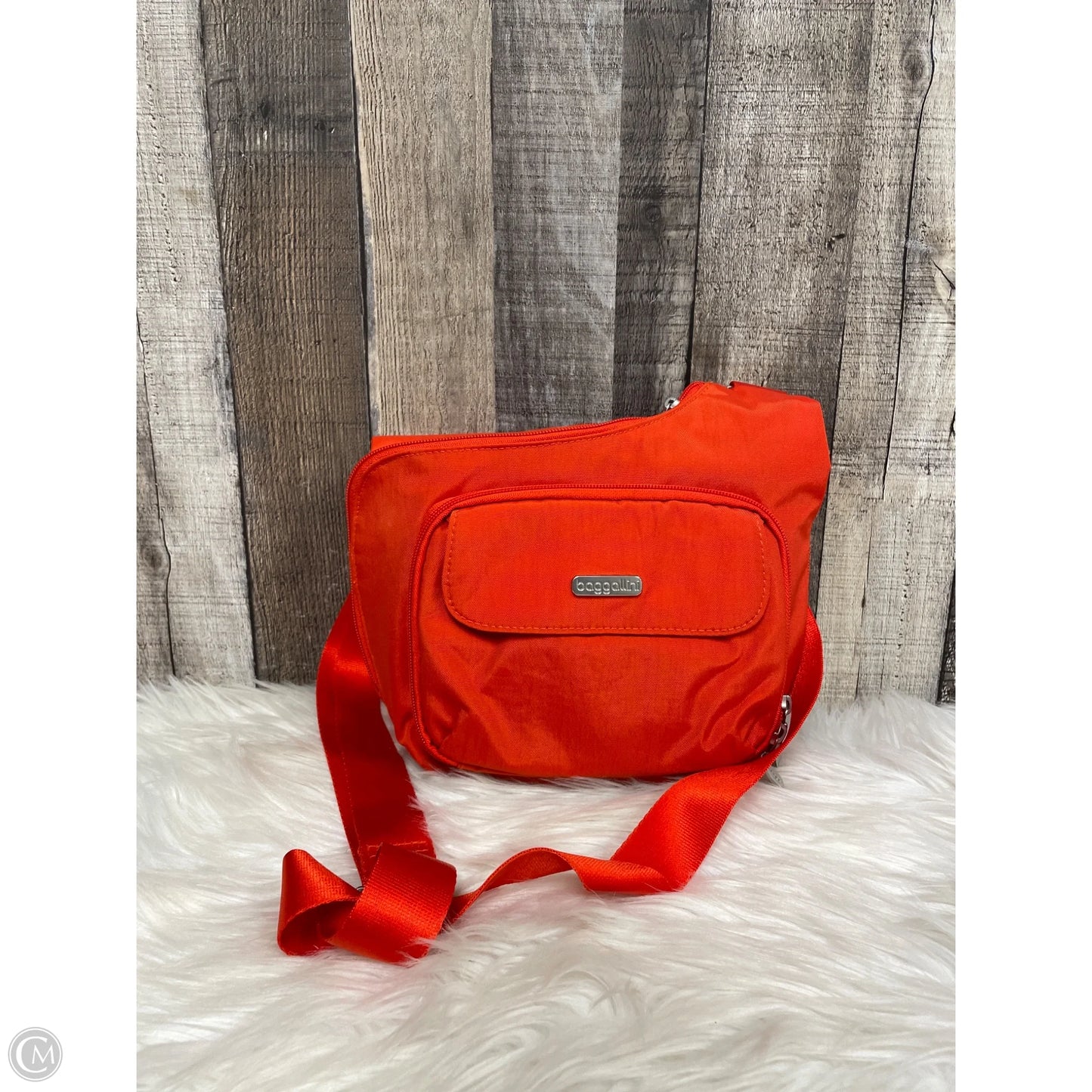 Crossbody By Baggallini, Size: Medium