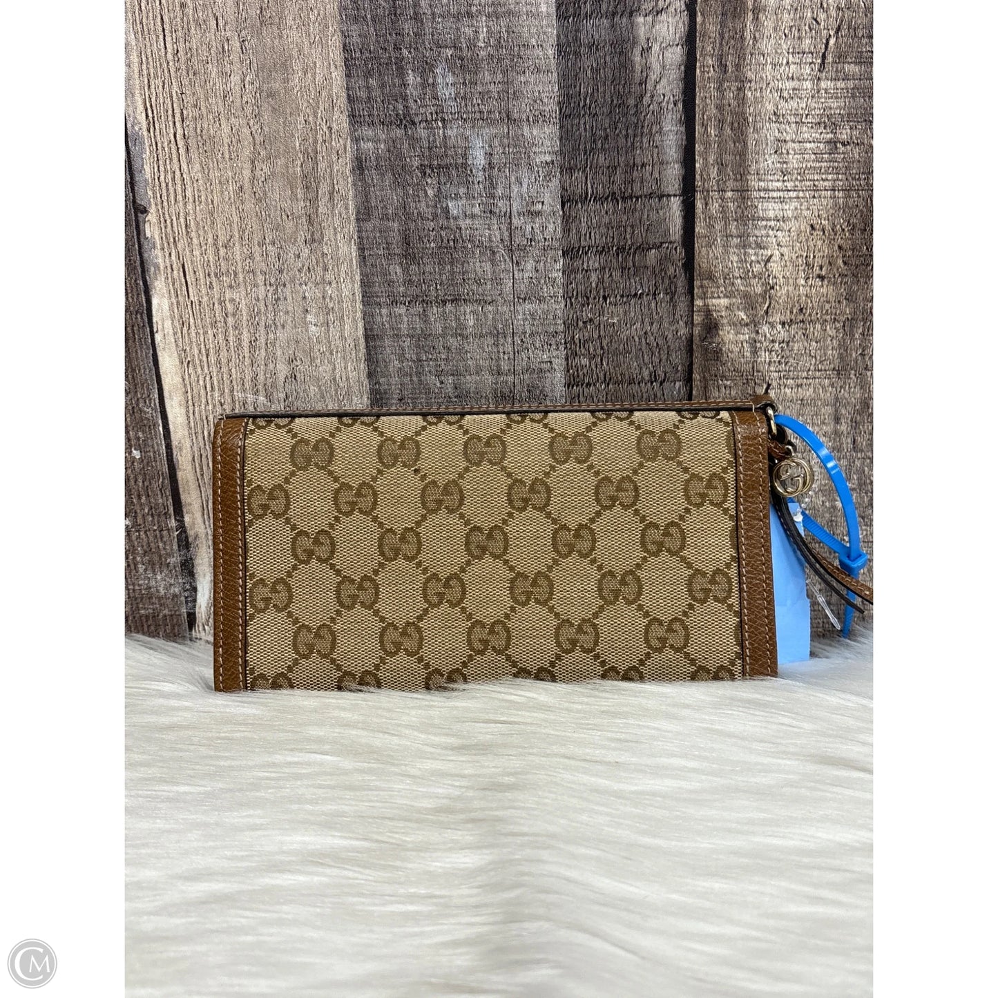 Wallet Luxury Designer By Gucci, Size: Medium