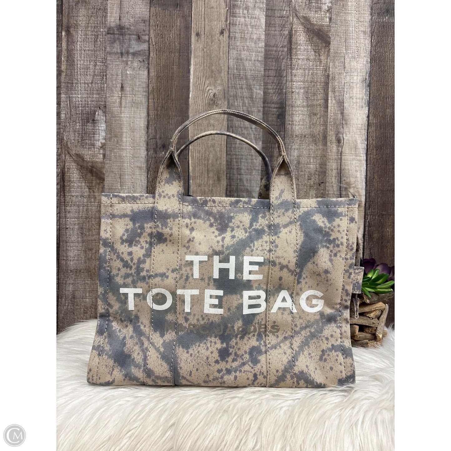 Tote Luxury Designer By Marc Jacobs, Size: Large