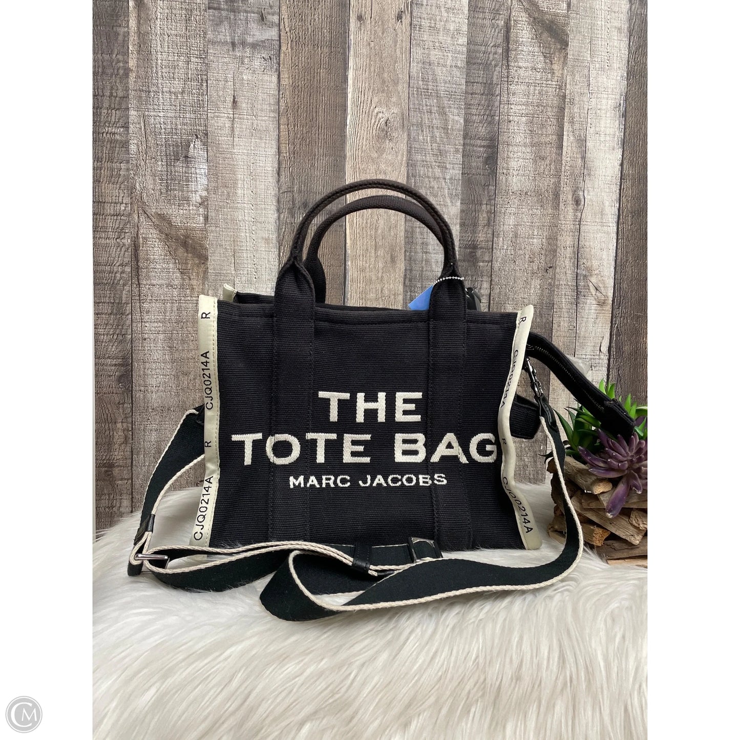 Tote Luxury Designer By Marc Jacobs, Size: Large