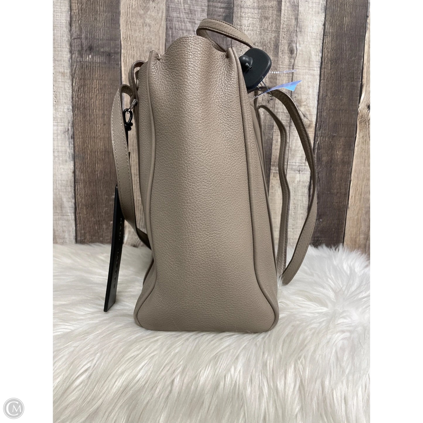 Handbag Luxury Designer By Marc Jacobs, Size: Medium