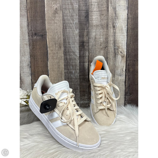 Shoes Athletic By Adidas In Cream, Size: 8.5
