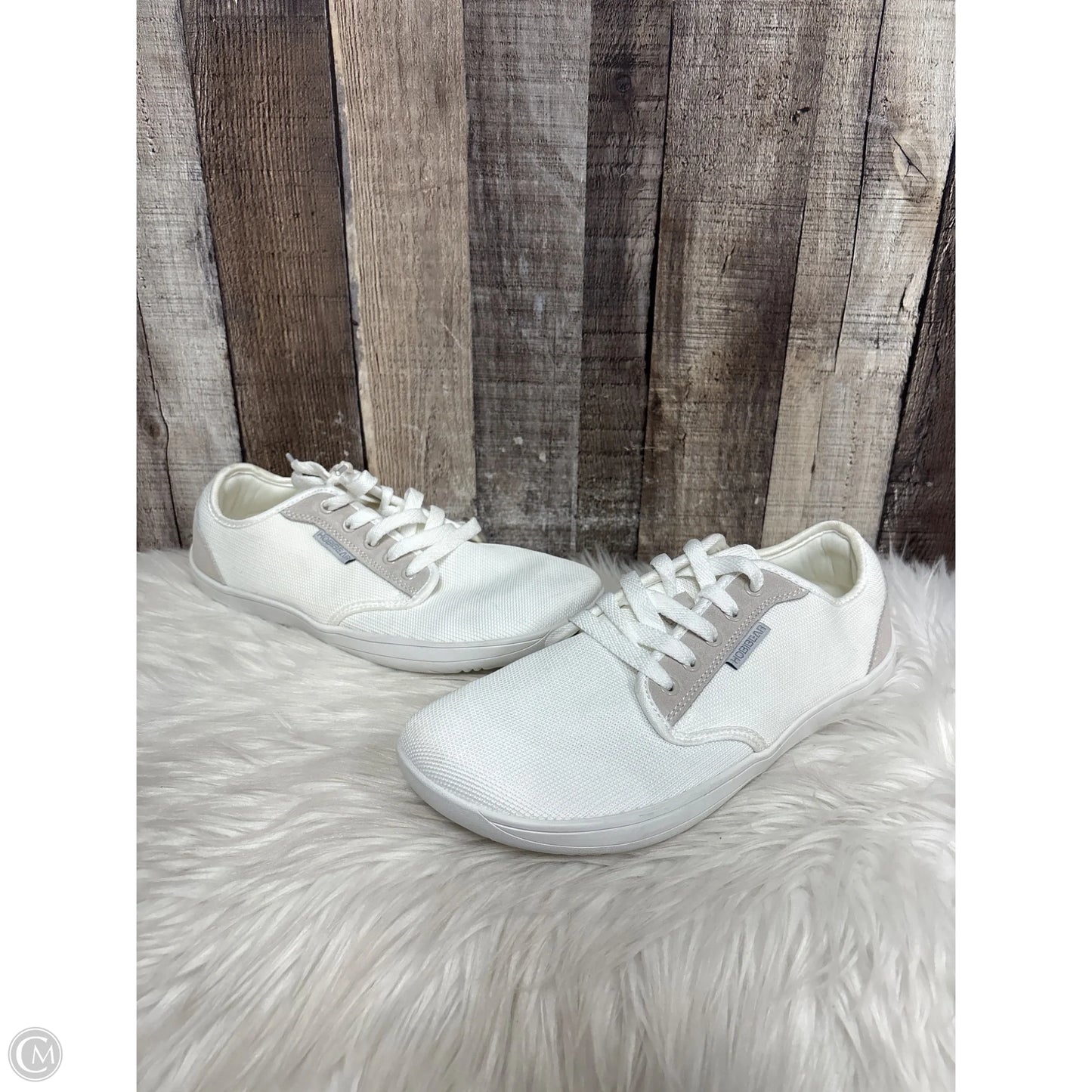 Shoes Athletic By Cme In White, Size: 9