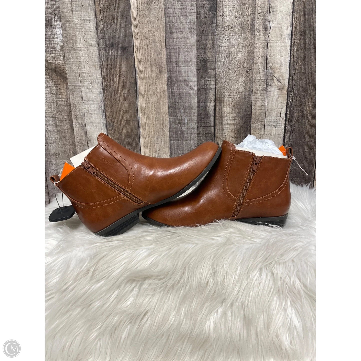 Boots Ankle Flats By Comfortview In Brown, Size: 9