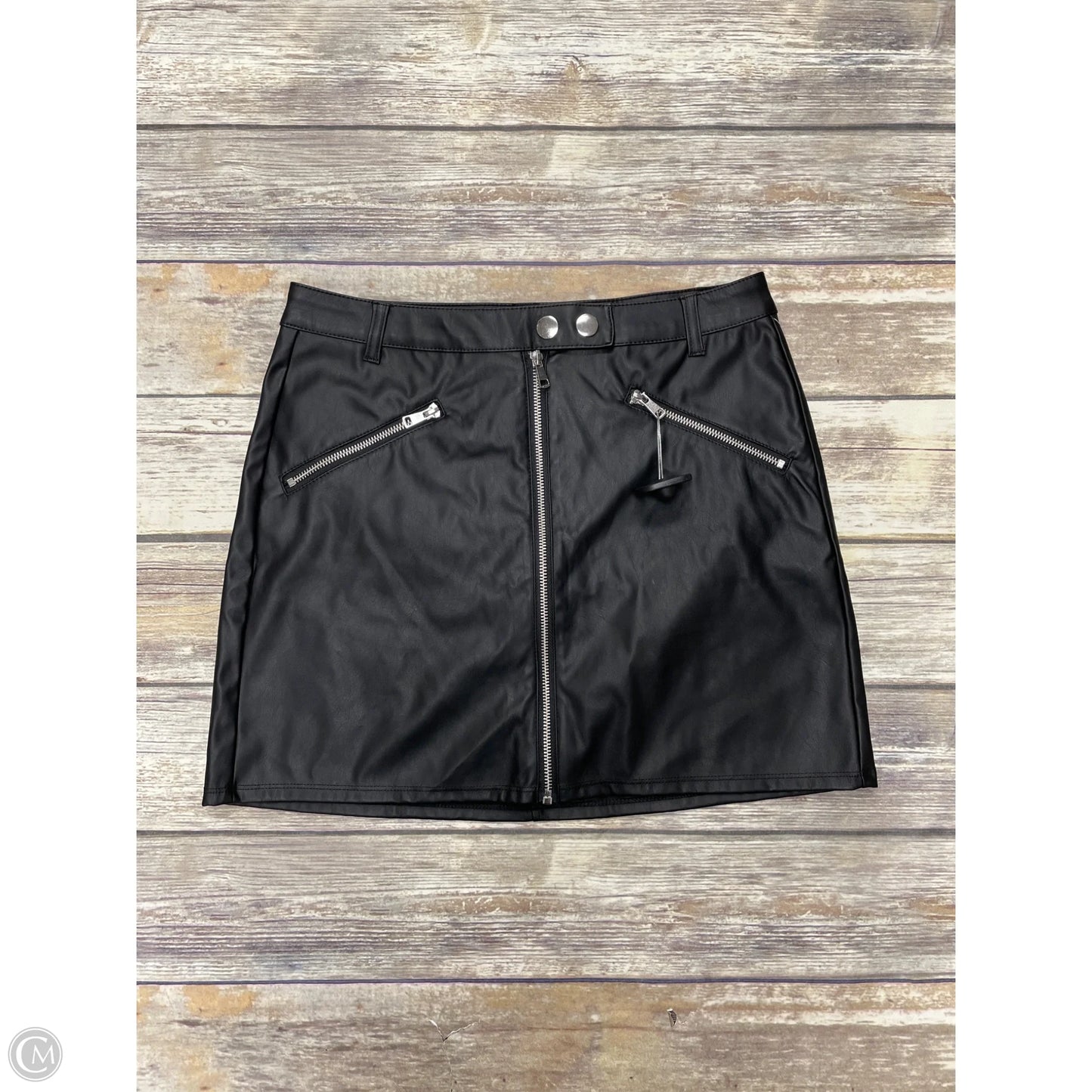 Skirt Mini & Short By Wild Fable In Black, Size: M