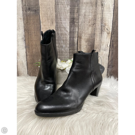 Boots Designer By Stuart Weitzman In Black, Size: 7