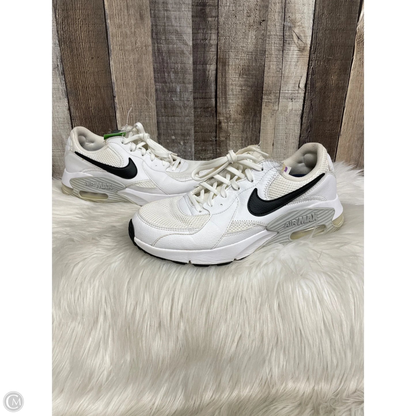 Shoes Athletic By Nike In White, Size: 9