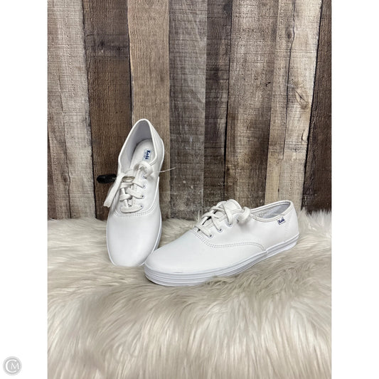 Shoes Flats By Keds In White, Size: 10