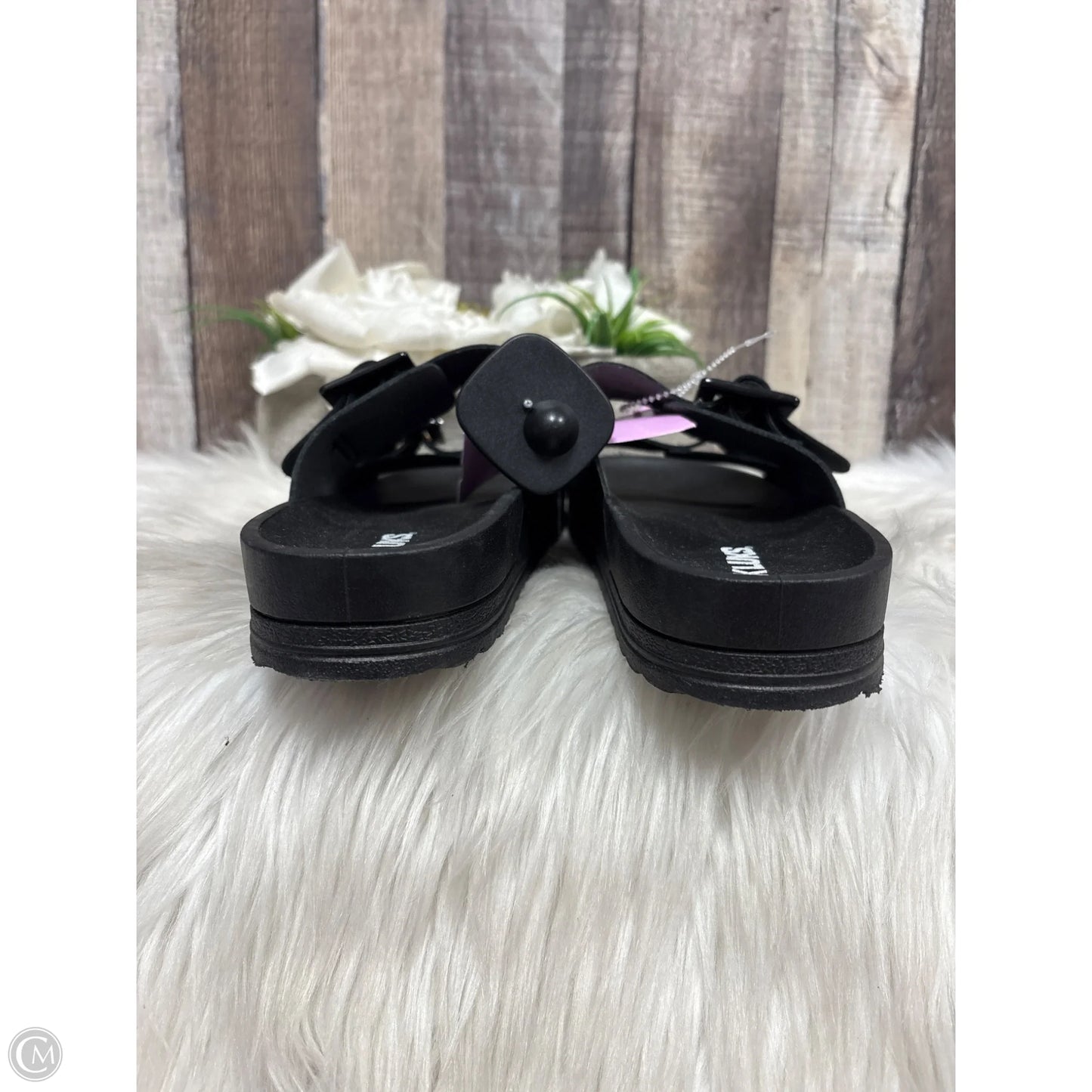 Sandals Flats By Muk Luks In Black, Size: 7