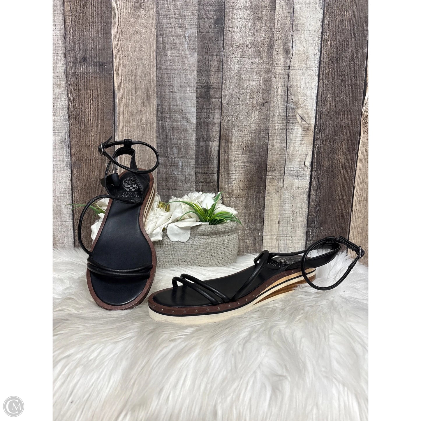 Sandals Flats By Vince Camuto In Black, Size: 7.5
