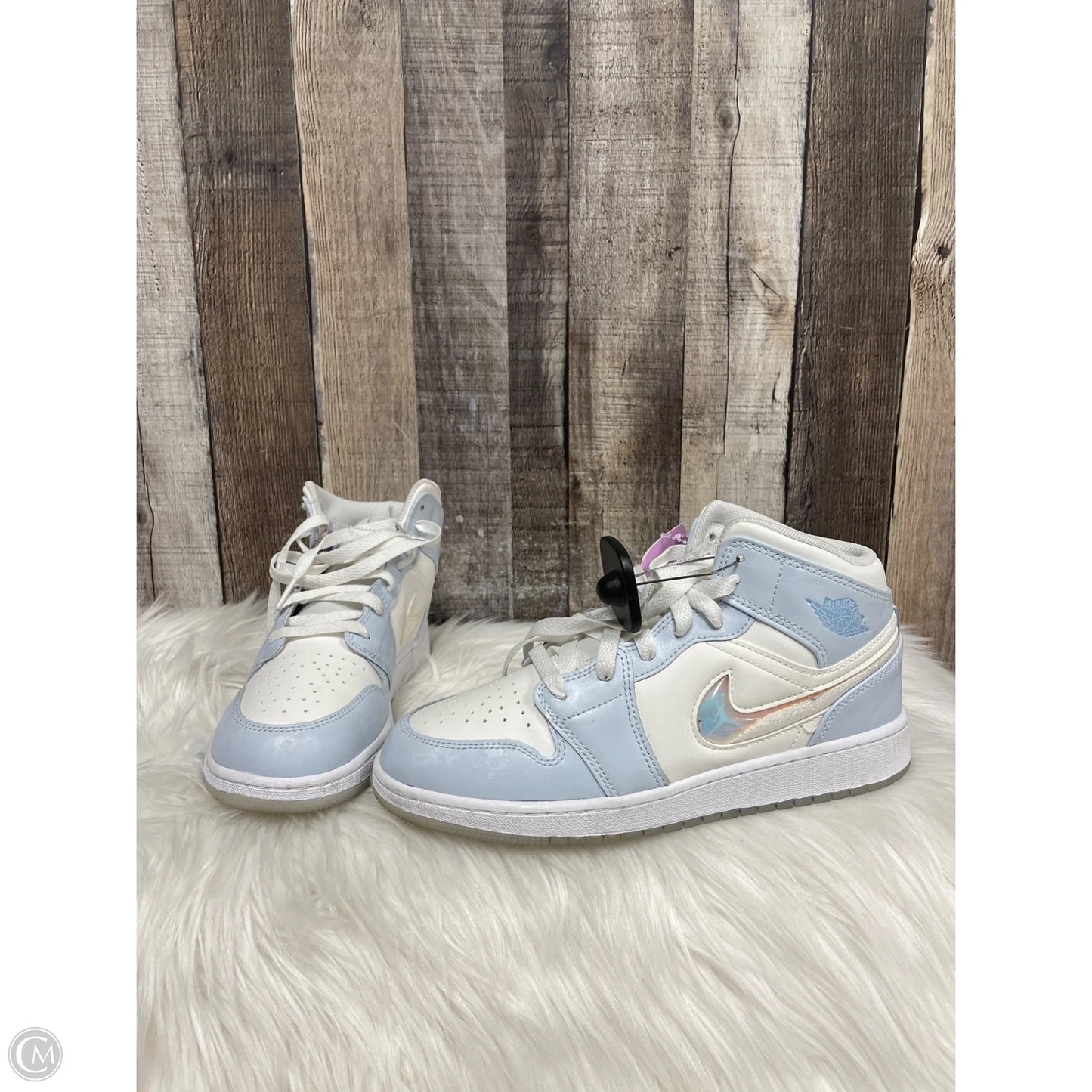 Shoes Luxury Designer By Jordan In Blue, Size: 8