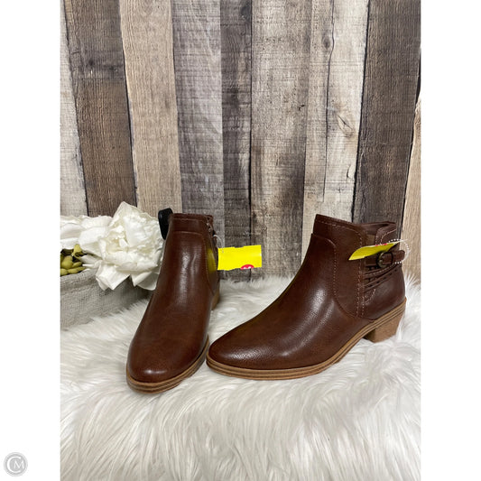 Boots Ankle Heels By Cmc In Brown, Size: 8