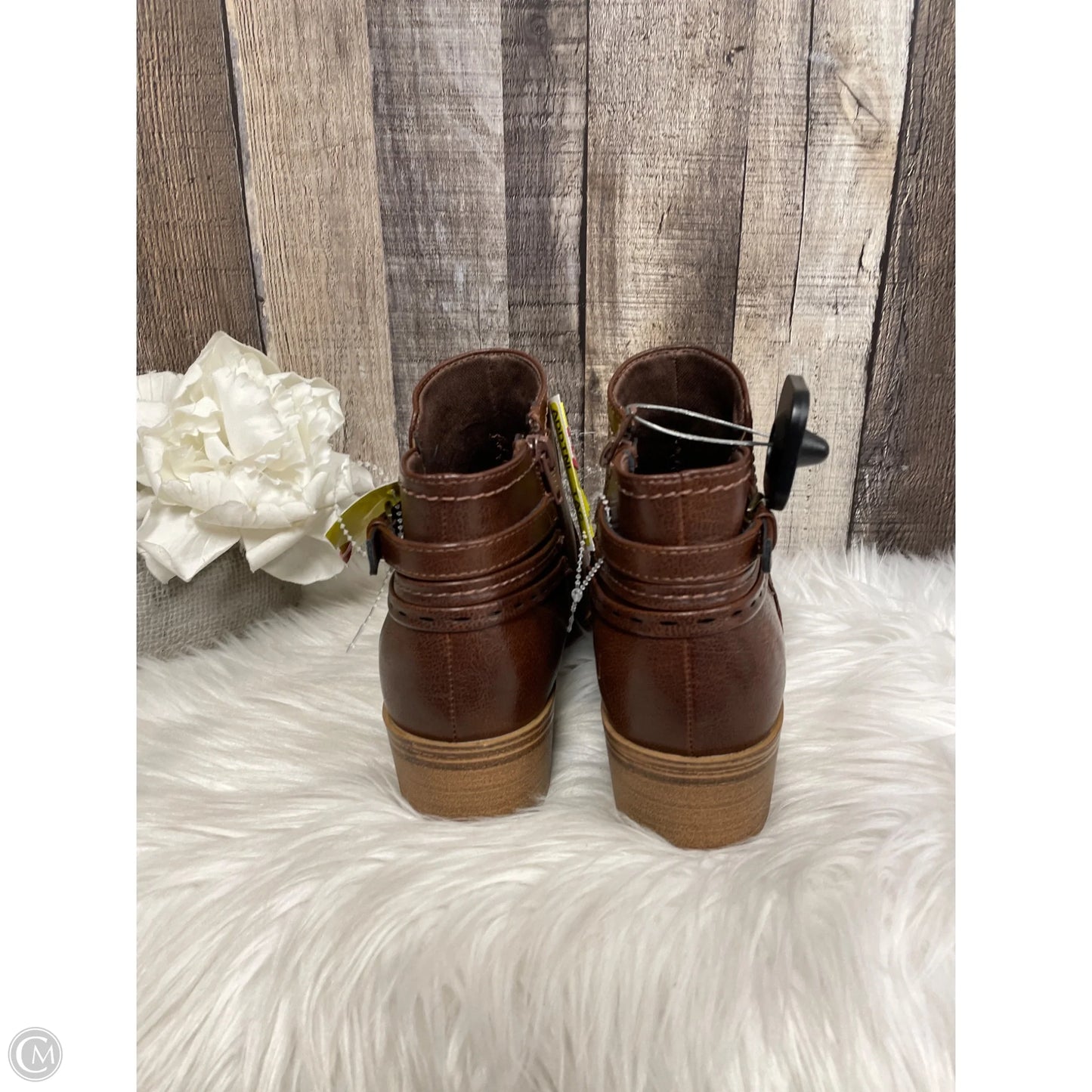 Boots Ankle Heels By Cmc In Brown, Size: 8