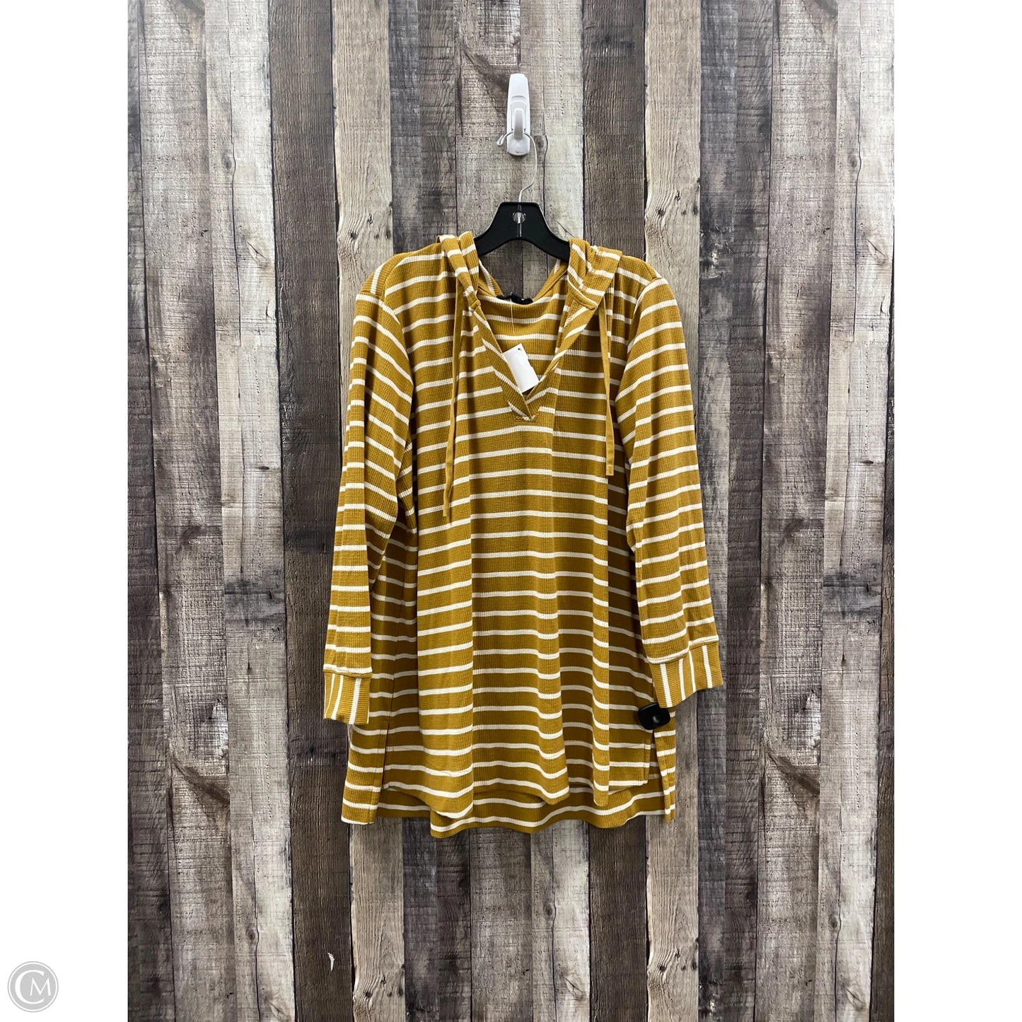 Top Long Sleeve By Jane And Delancey In Gold, Size: 1x