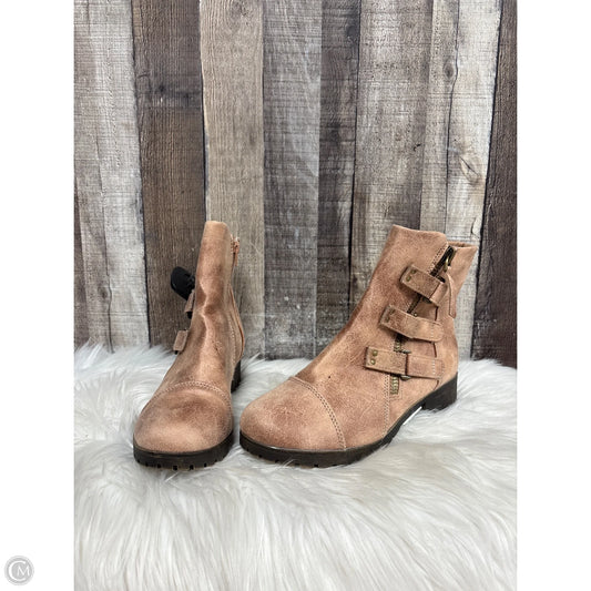 Boots Ankle Flats By Cme In Brown, Size: 8