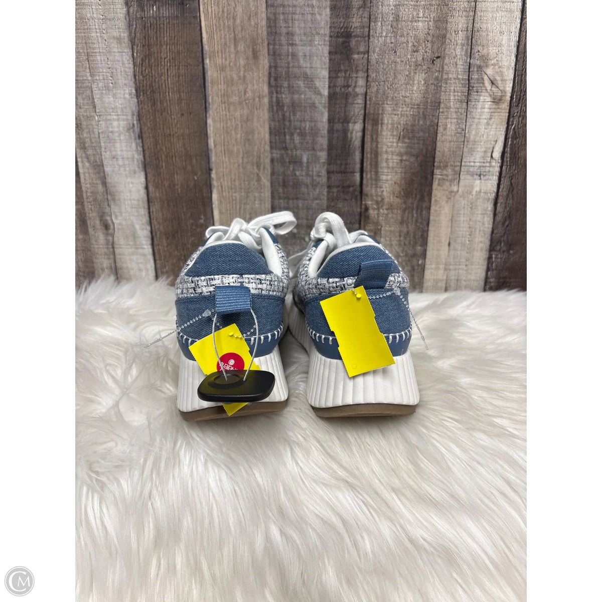 Shoes Sneakers By Universal Thread In Blue & White, Size: 10