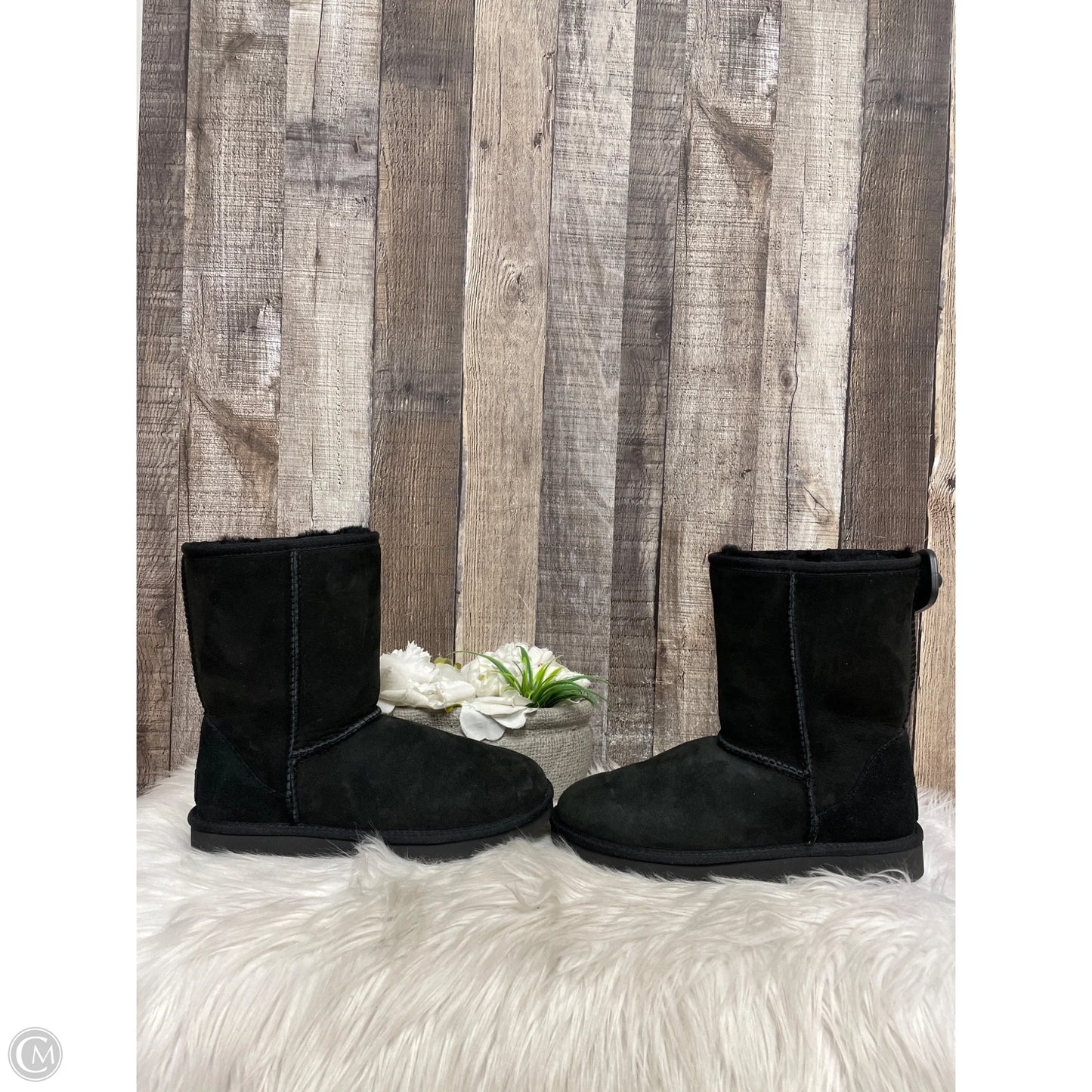 Boots Designer By Ugg In Black, Size: 6