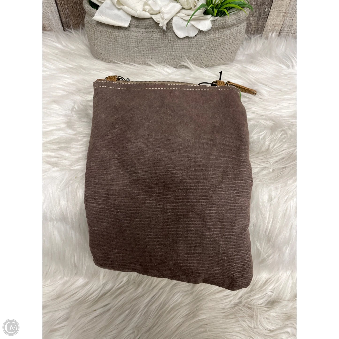 Crossbody By Cme, Size: Small