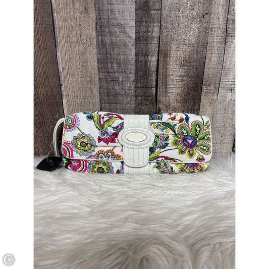 Wristlet By Vera Bradley, Size: Small