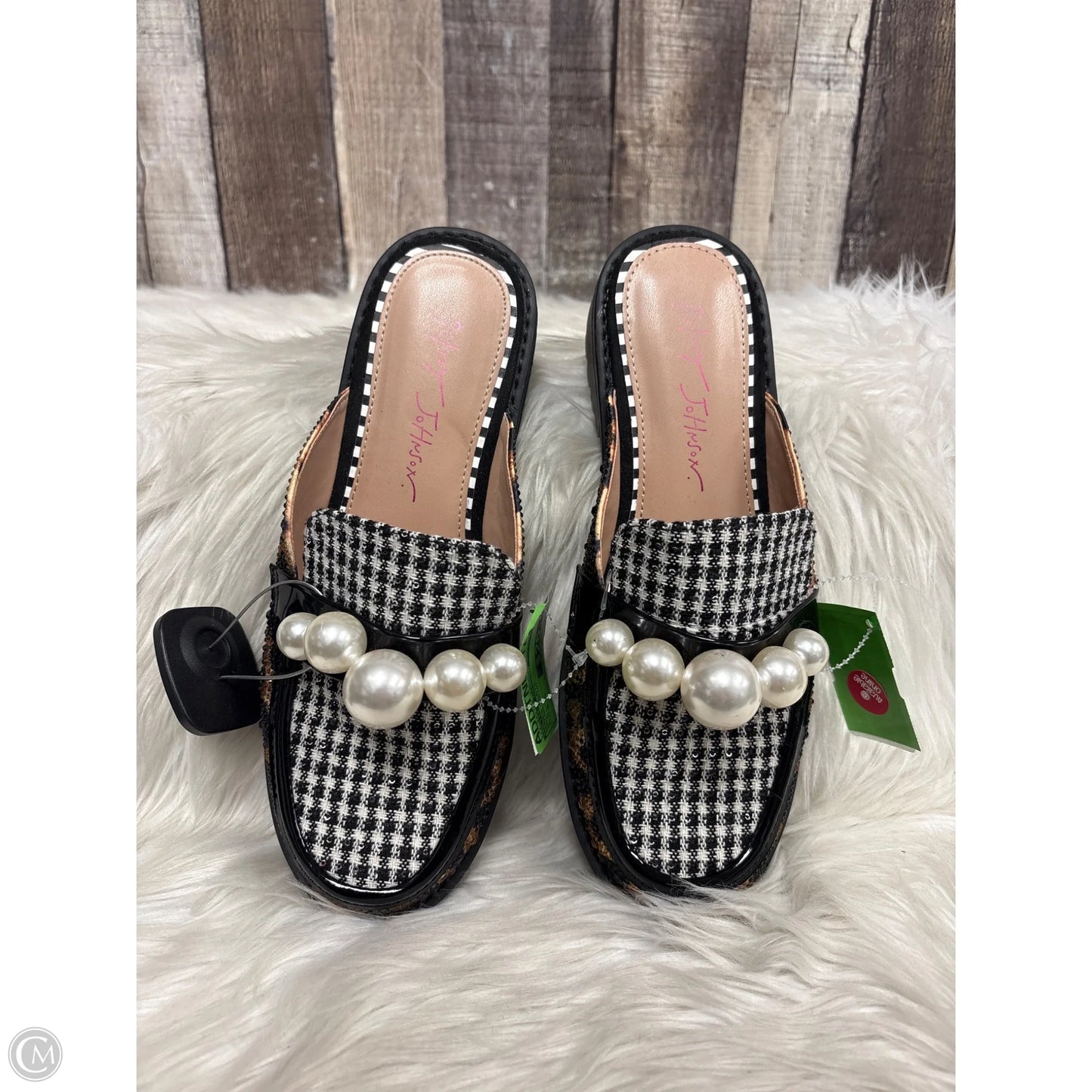 Shoes Flats By Betsey Johnson In Animal Print, Size: 6.5