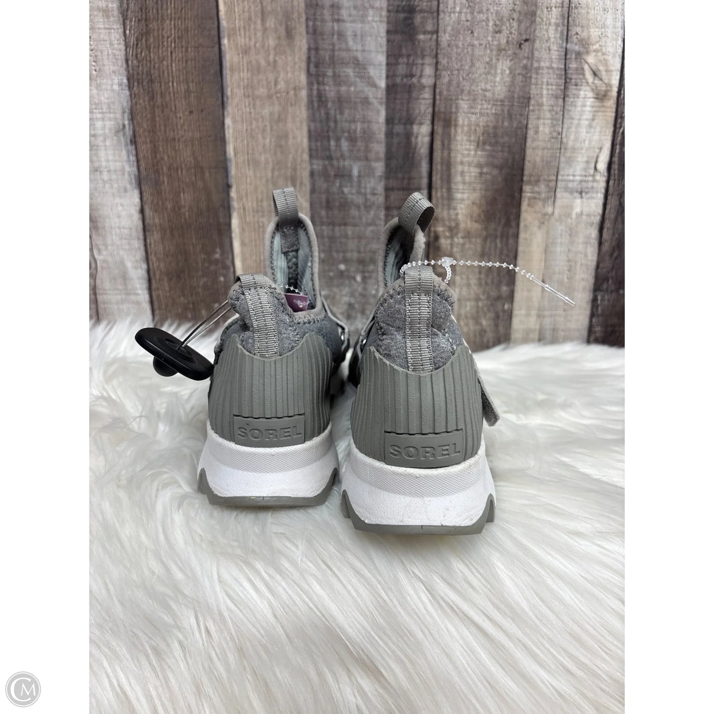 Shoes Sneakers By Sorel In Grey, Size: 7
