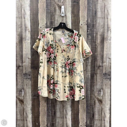 Top Short Sleeve By Shein In Cream, Size: 2x