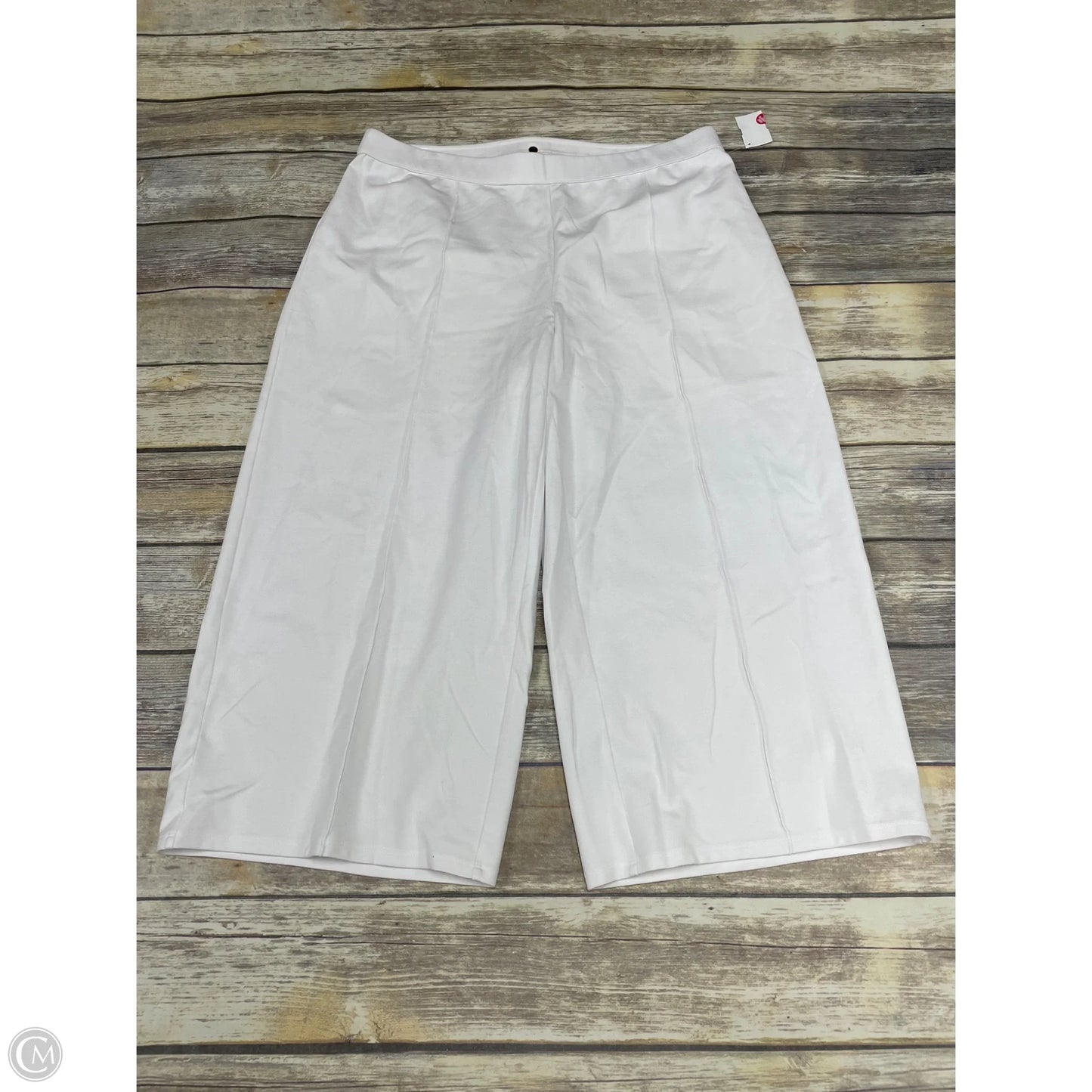Capris By J. Jill In White, Size: 20