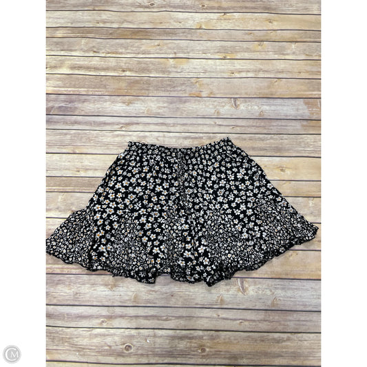 Shorts By Angie In Black, Size: L