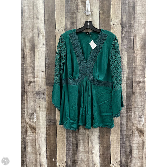 Top Long Sleeve By Torrid In Green, Size: M