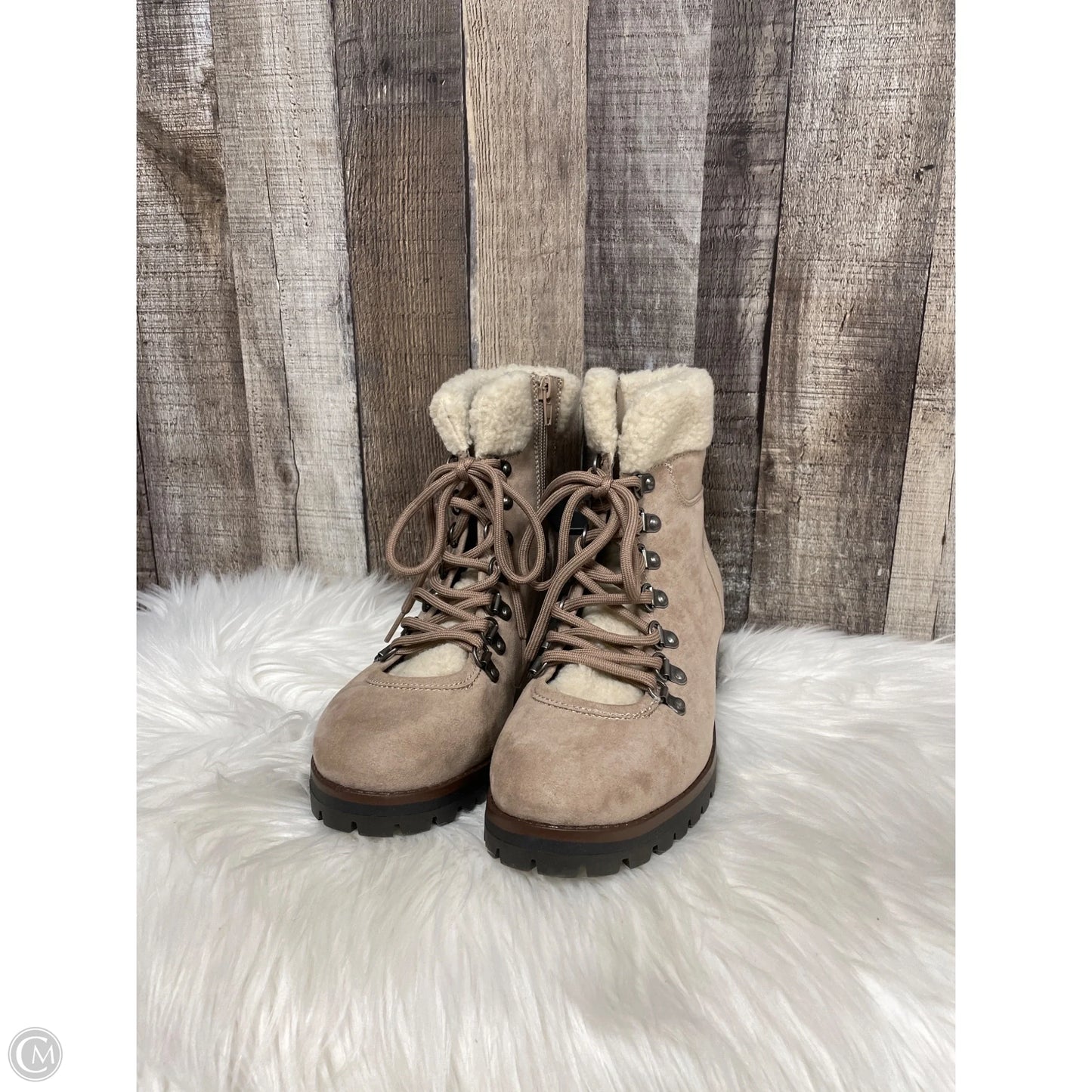 Boots Ankle Flats By Crown Vintage In Brown, Size: 8