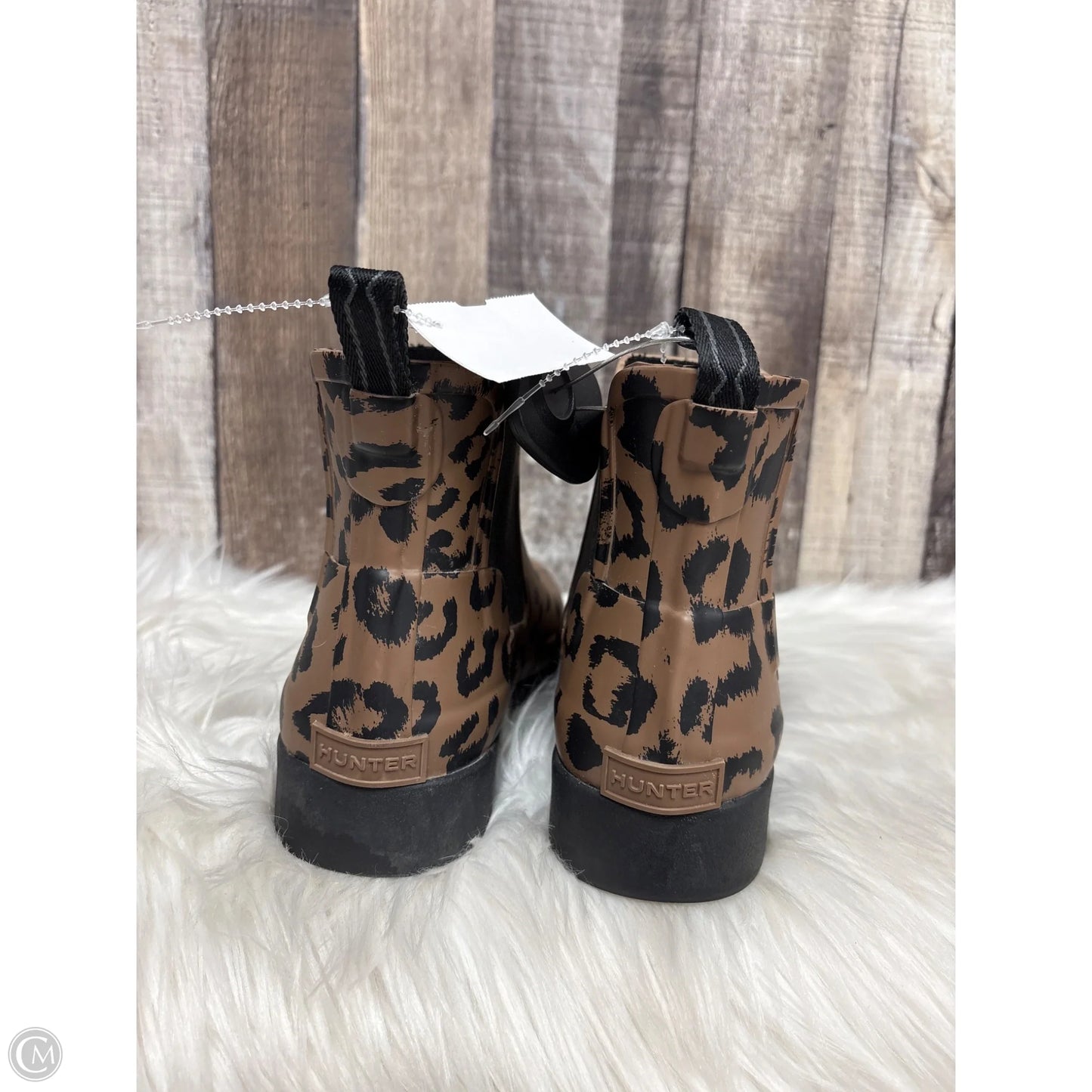 Boots Ankle Flats By Hunter In Animal Print, Size: 7