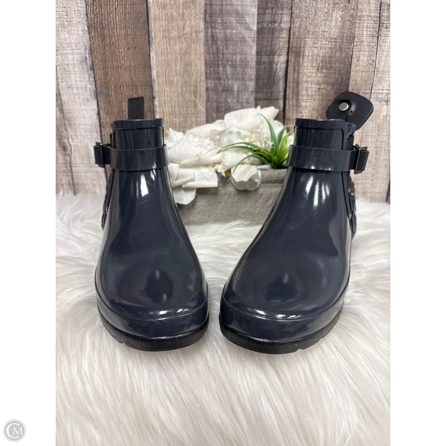 Boots Ankle Flats By Hunter In Grey, Size: 8