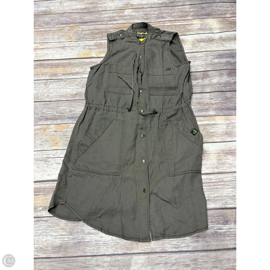 Dress Casual Short By Cmb In Green, Size: M