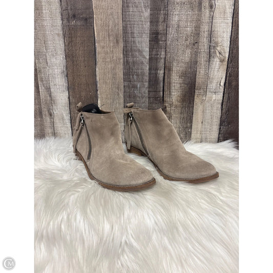 Boots Ankle Flats By Dolce Vita In Brown, Size: 9.5