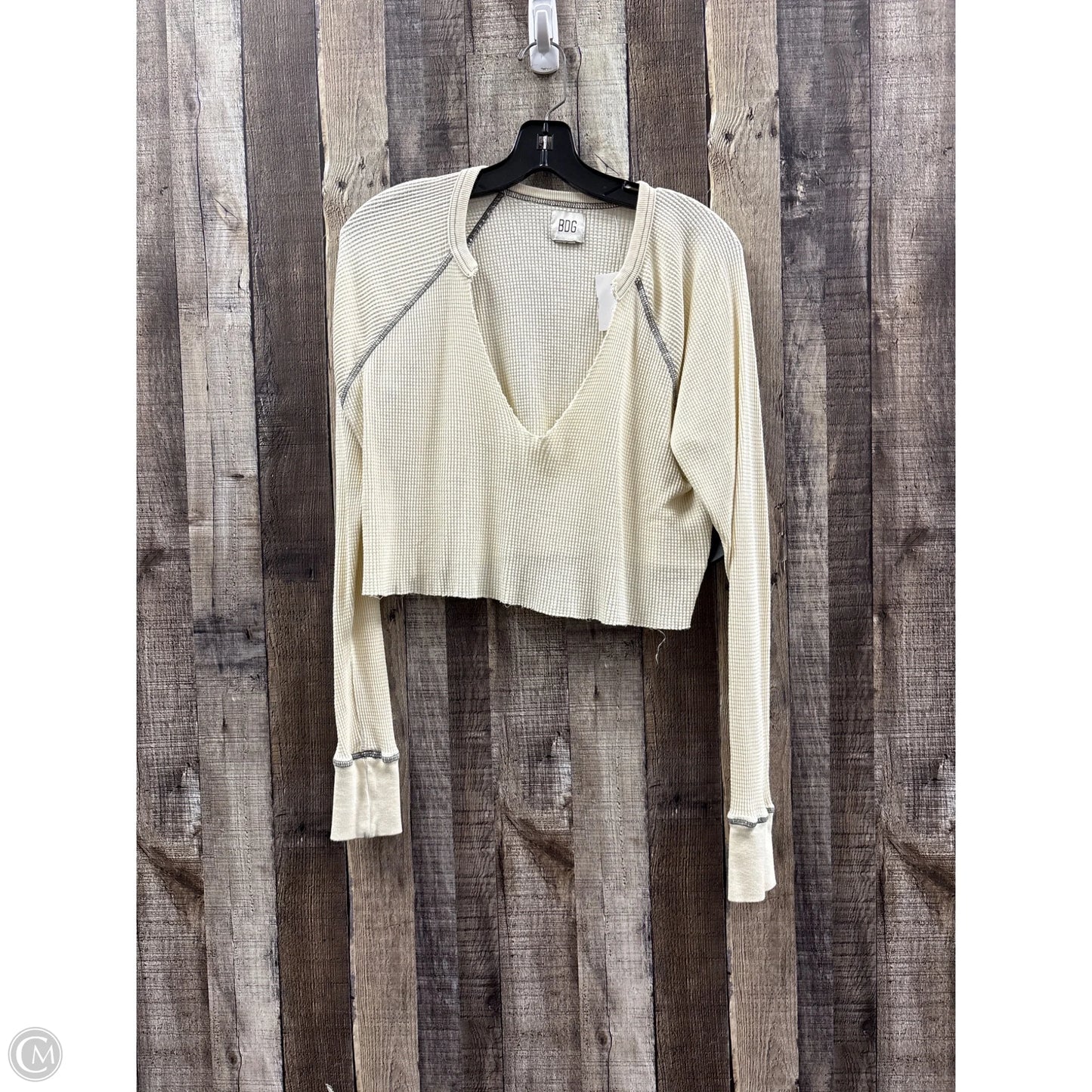 Top Long Sleeve By Bdg In Cream, Size: L
