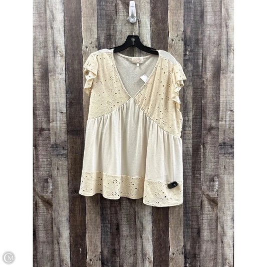 Top Short Sleeve By Cme In Cream, Size: 3x