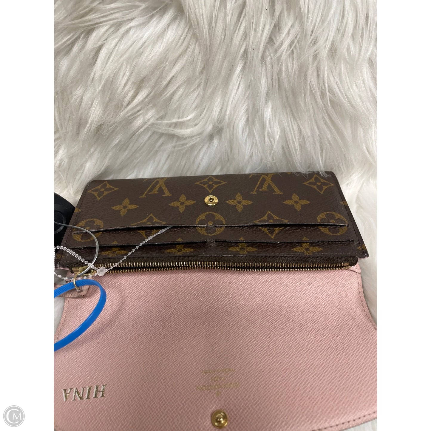 Wallet Luxury Designer By Louis Vuitton, Size: Medium