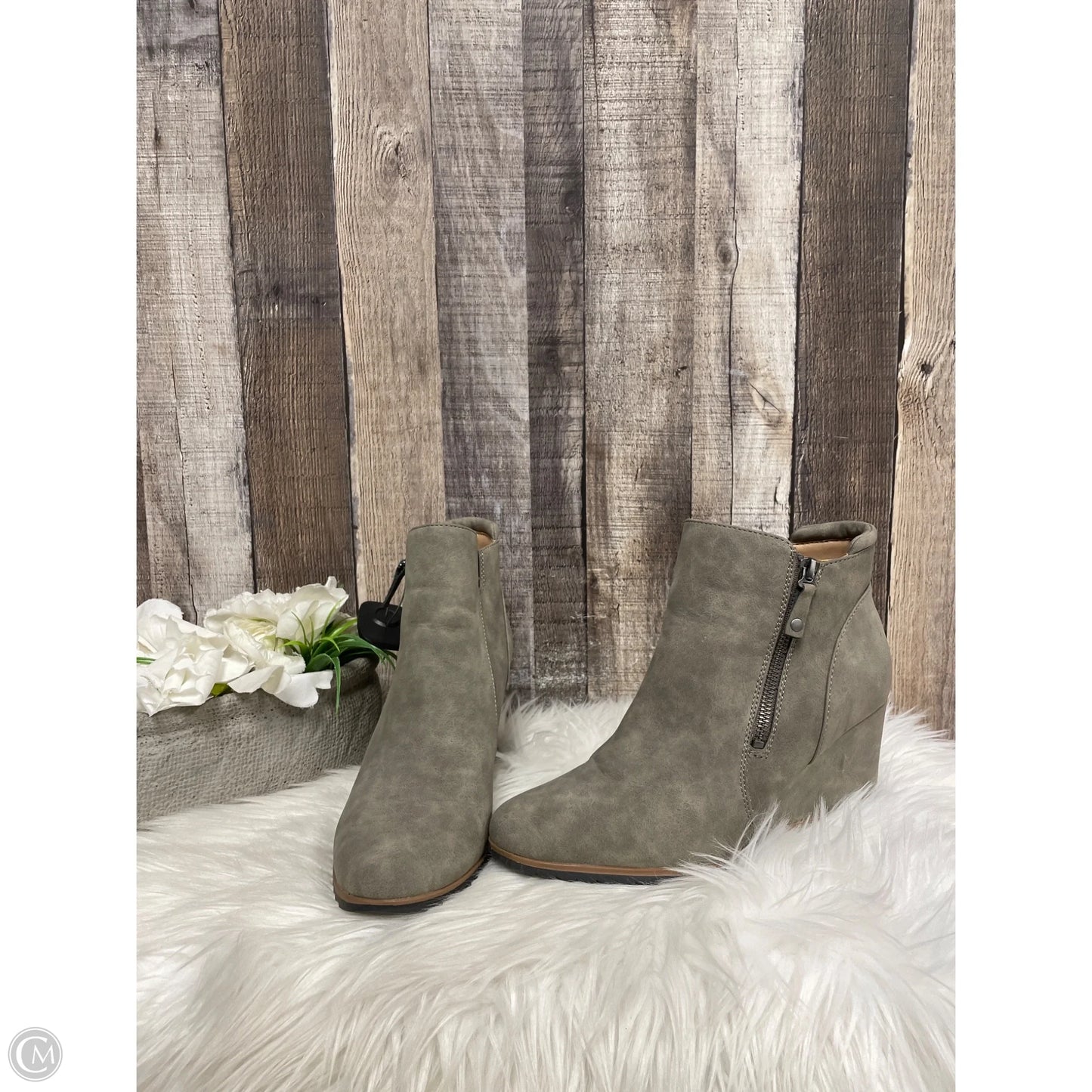 Boots Ankle Heels By Naturalizer In Taupe, Size: 9.5