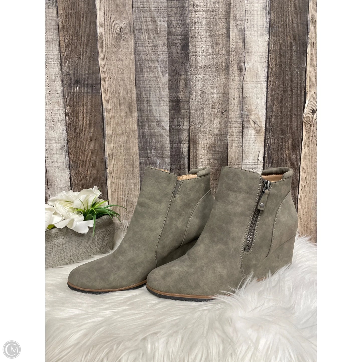 Boots Ankle Heels By Naturalizer In Taupe, Size: 9.5
