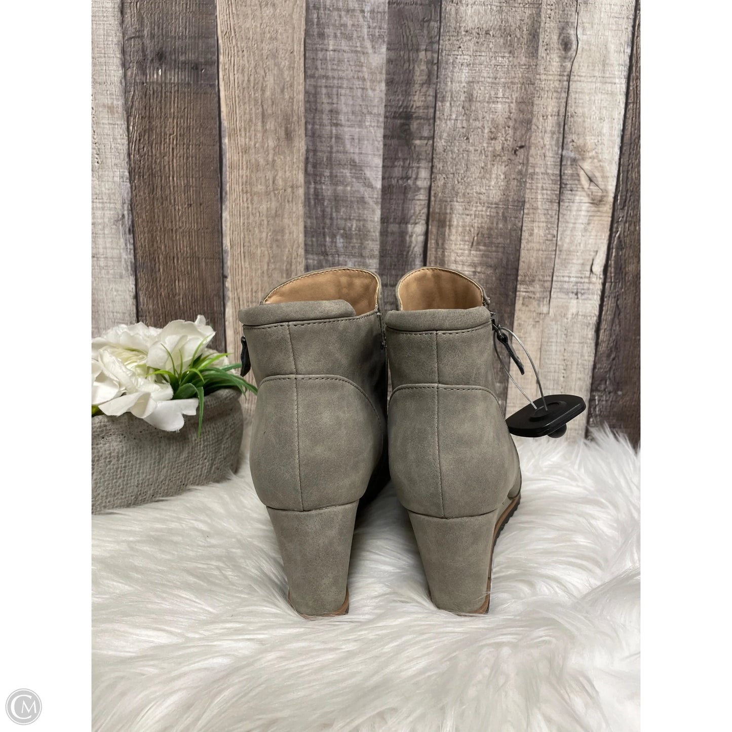 Boots Ankle Heels By Naturalizer In Taupe, Size: 9.5